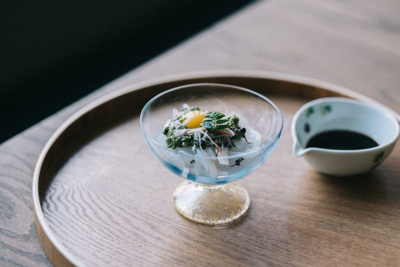 イカのめかぶとろろのせ