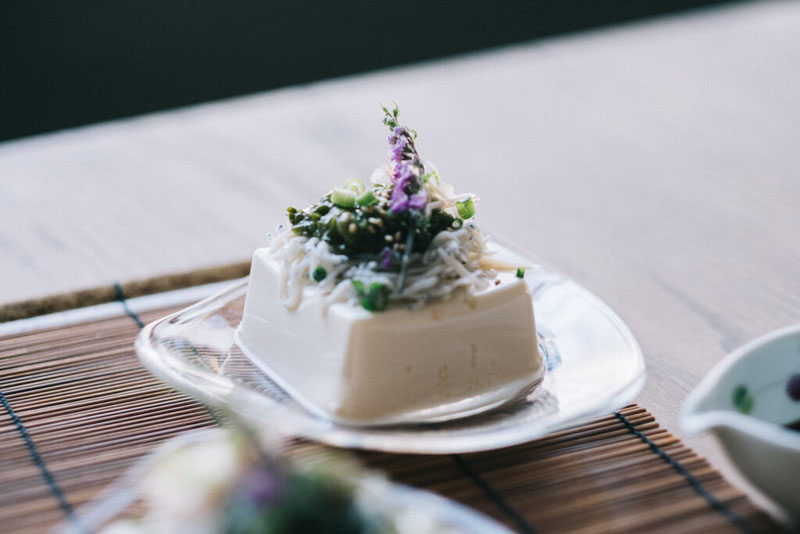 冷奴めかぶとろろのせ